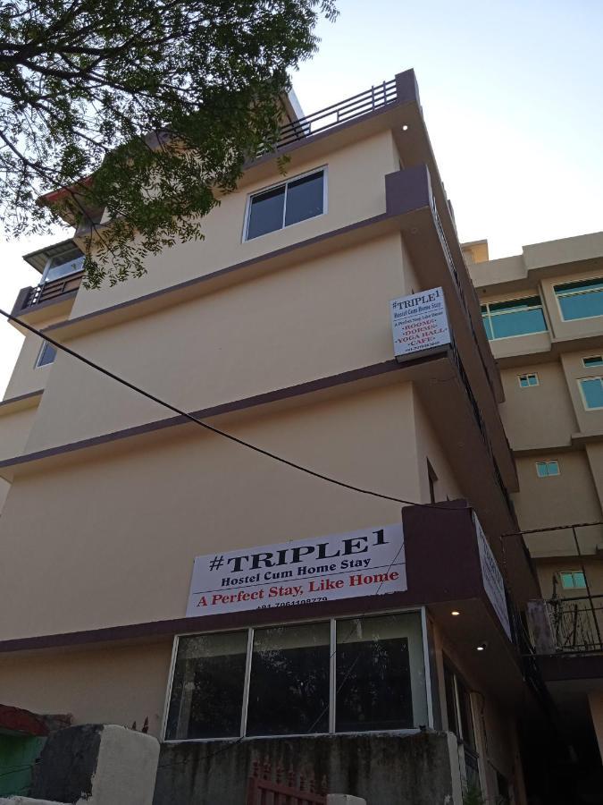Triple1 Hostel & Homestay Rishīkesh Екстериор снимка