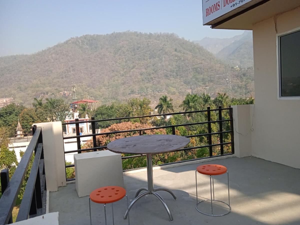 Triple1 Hostel & Homestay Rishīkesh Екстериор снимка