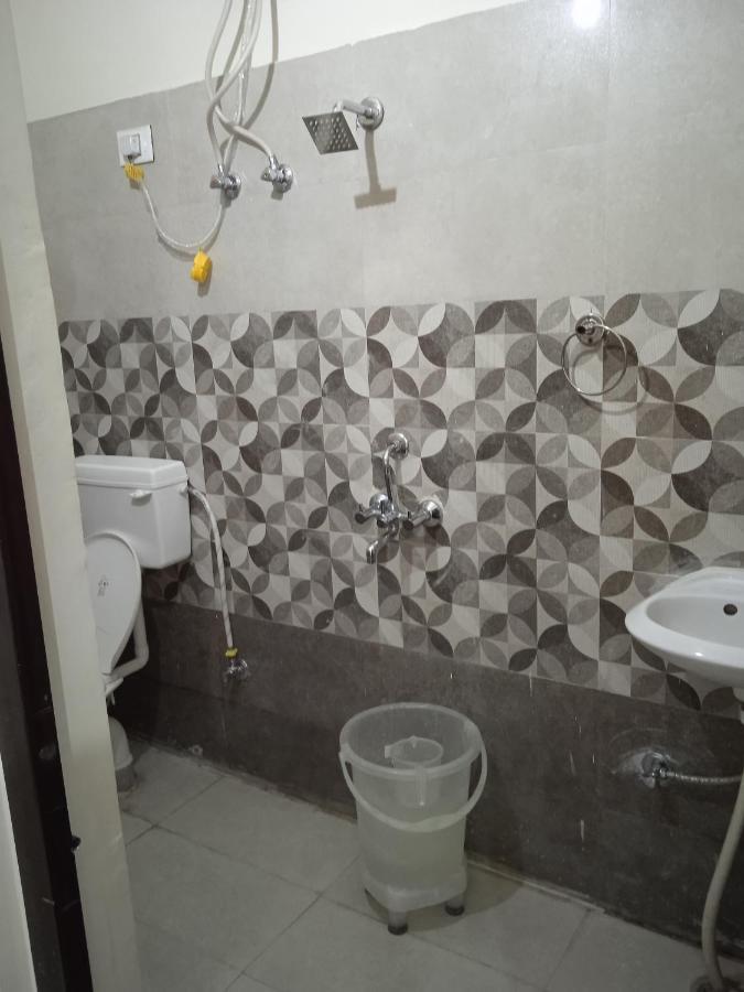 Triple1 Hostel & Homestay Rishīkesh Екстериор снимка