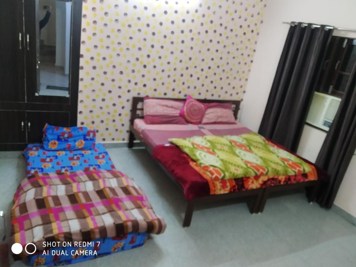 Triple1 Hostel & Homestay Rishīkesh Екстериор снимка