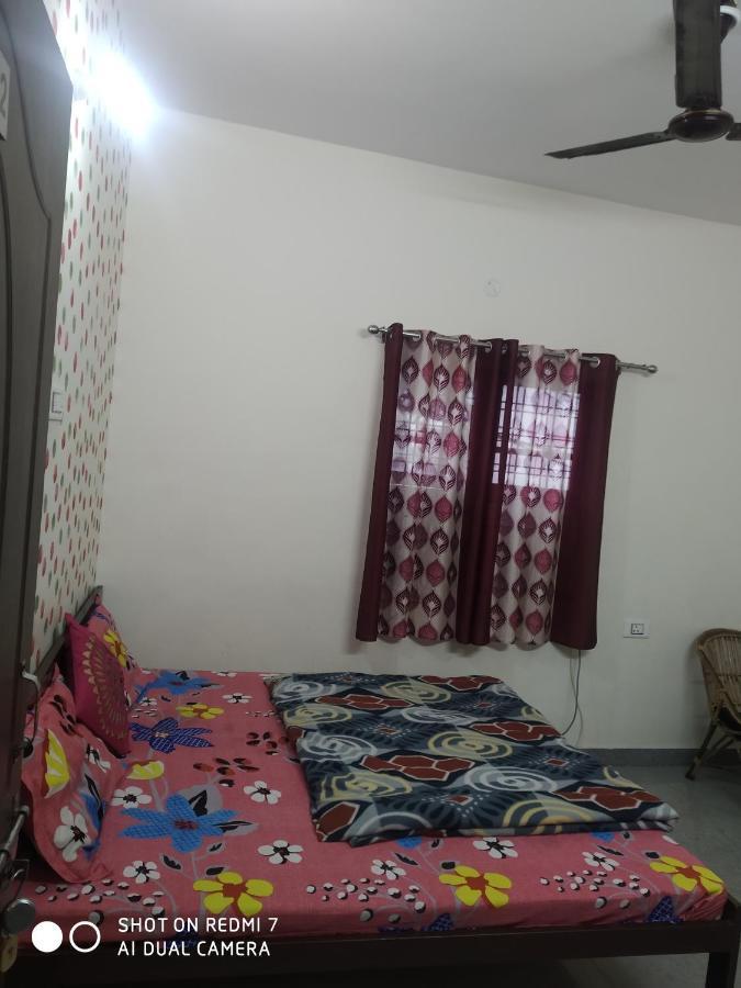 Triple1 Hostel & Homestay Rishīkesh Екстериор снимка
