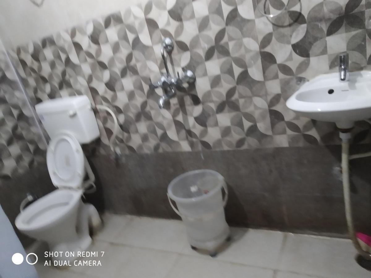 Triple1 Hostel & Homestay Rishīkesh Екстериор снимка